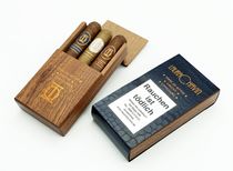 Laura Chavin Premium Tasting Sampler (Robusto)